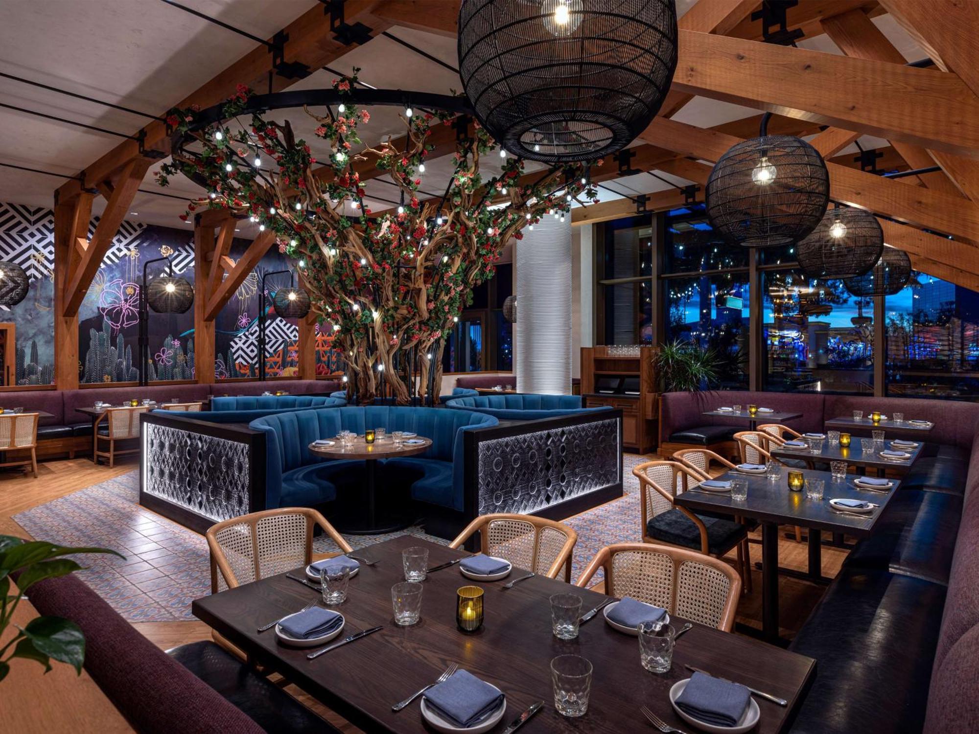 Conrad Las Vegas At Resorts World Luaran gambar The interior of the restaurant